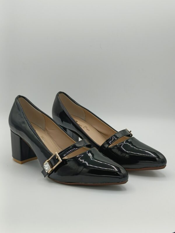 Side Stone Court Shoe